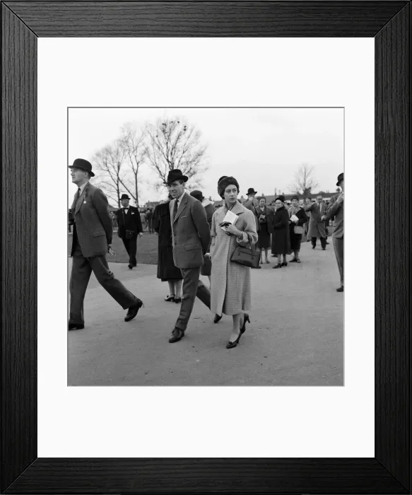 Framed Print : Princess Margaret and Antony Armstrong-Jones at the Newbury Races. Newbury, Berkshire Framed Print : Princess Margaret and Antony Armstrong-Jones at the Newbury Races. Newbury, Berkshire