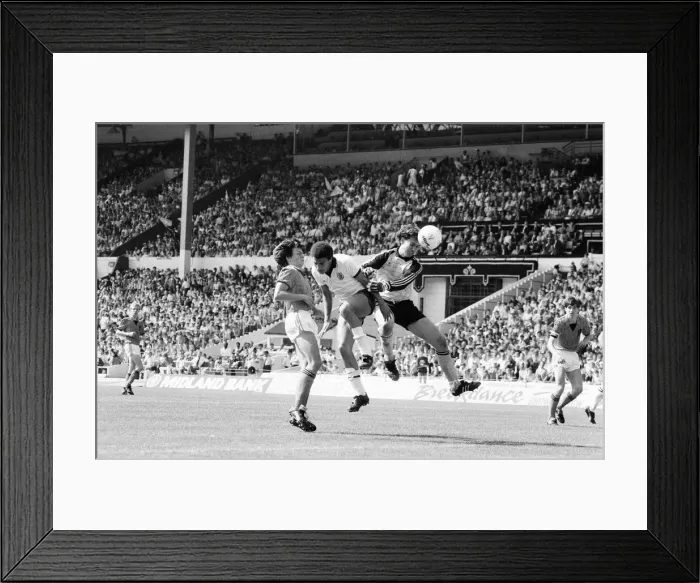 Framed Print : England v Netherlands Schoolboy International at Wembley Stadium, Saturday 9th June 1984
