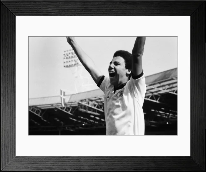 Framed Print : England v Netherlands Schoolboy International at Wembley Stadium, Saturday 9th June 1984 Framed Print : England v Netherlands Schoolboy International at Wembley Stadium, Saturday 9th June 1984
