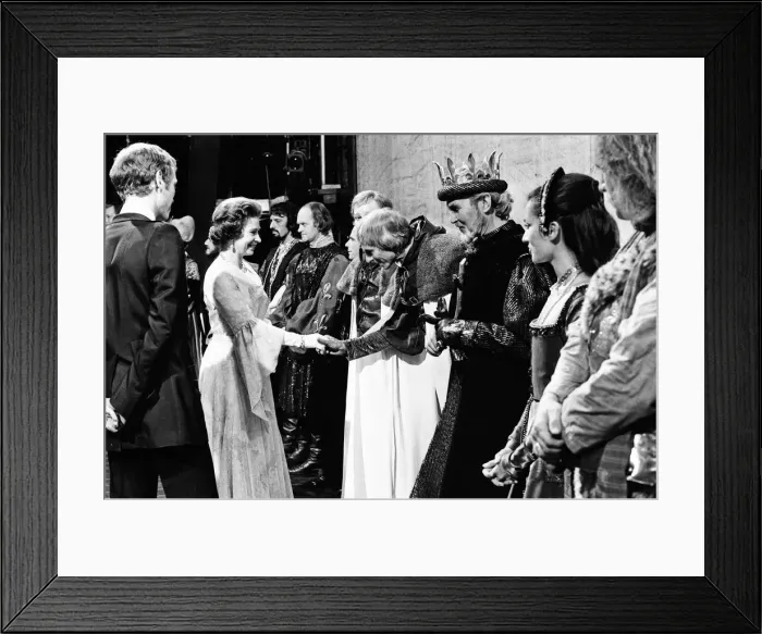 Framed Print : Queen Elizabeth II visits the Royal Shakespeare Theatre, Stratford-upon-Avon Framed Print : Queen Elizabeth II visits the Royal Shakespeare Theatre, Stratford-upon-Avon