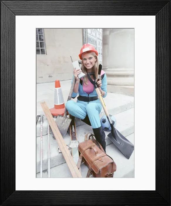 Framed Print : Anneka Rice TV Presenter promoting her new series Challenge. 30th August 1989 Framed Print : Anneka Rice TV Presenter promoting her new series Challenge. 30th August 1989