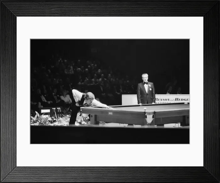 Framed Print : 1982 Benson & Hedges Masters Final, Steve Davis vs Terry Griffiths at Wembley