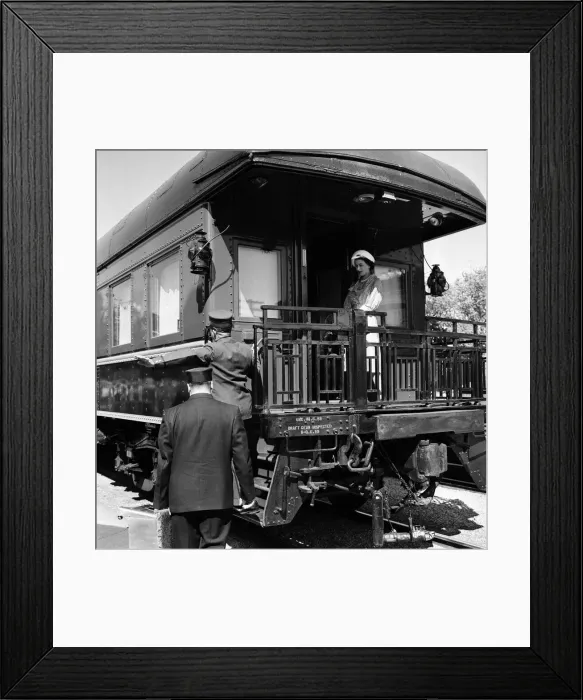 Framed Print : Queen Elizabeth II during the Royal tour of Canada. The Queen is pictured at Guelph as