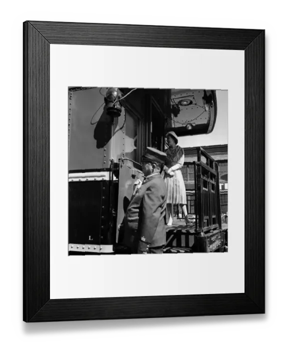 Framed Print : Queen Elizabeth II during the Royal tour of Canada. The Queen is pictured at Guelph as Framed Print : Queen Elizabeth II during the Royal tour of Canada. The Queen is pictured at Guelph as