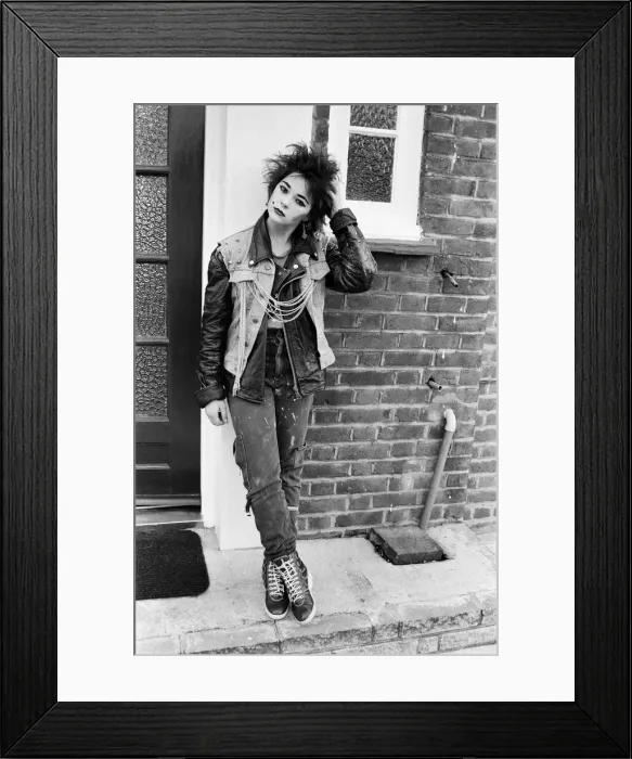 Framed Print : Schoolgirl Laura Goldsmith transforms into a punk rocker. 18th December 1980 Framed Print : Schoolgirl Laura Goldsmith transforms into a punk rocker. 18th December 1980
