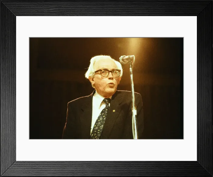 Framed Print : Leader of the Labour Party Michael Foot. September 1982 Framed Print : Leader of the Labour Party Michael Foot. September 1982