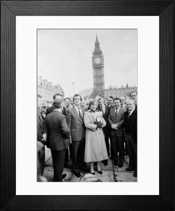 Framed Print : Shirley Williams returns to the House of Commons as the first MP elected for the Social Framed Print : Shirley Williams returns to the House of Commons as the first MP elected for the Social