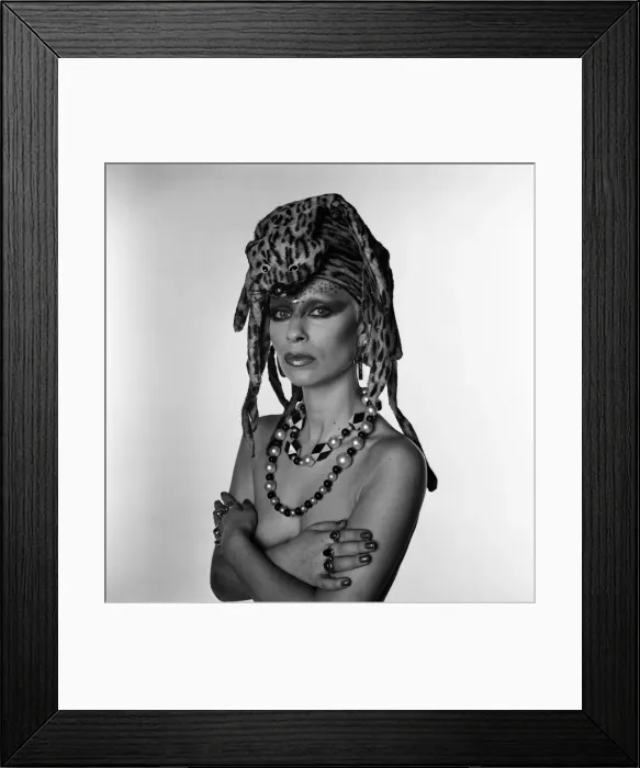 Framed Print : Chelsea fashion designer Jane Kahn models her designs. 2nd October 1983