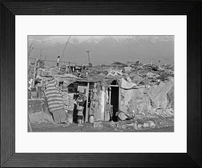 Framed Print : Shanty town on the eastern edge of Tehran, where open sewers run past houses made of mud Framed Print : Shanty town on the eastern edge of Tehran, where open sewers run past houses made of mud