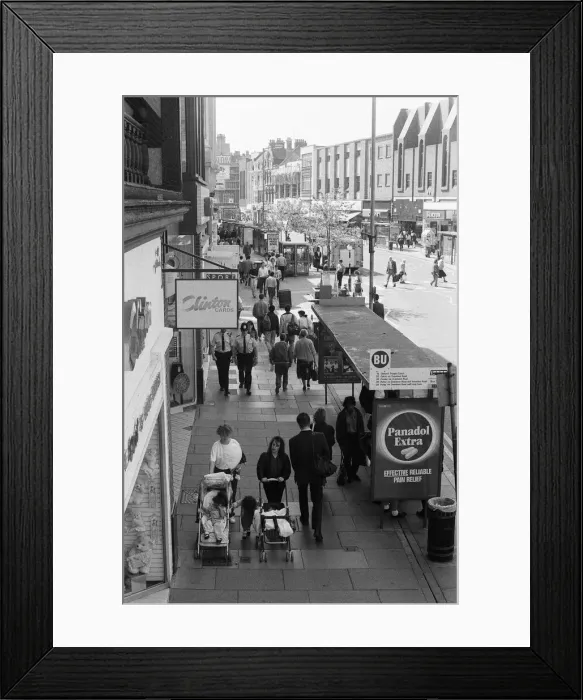 Framed Print : Broad Street is a main pedestrianised thoroughfare and the primary high street in