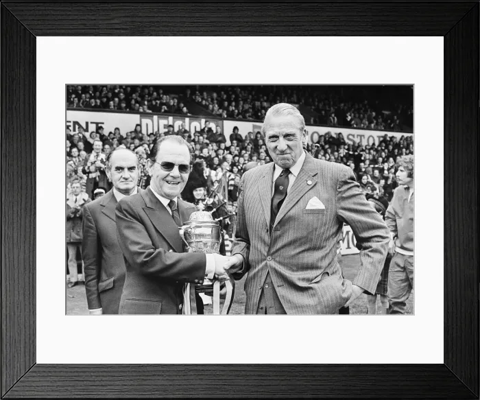 Framed Print : Middlesbrough v Sheffield Wednesday, Old Division League two match at Ayresome Park Framed Print : Middlesbrough v Sheffield Wednesday, Old Division League two match at Ayresome Park