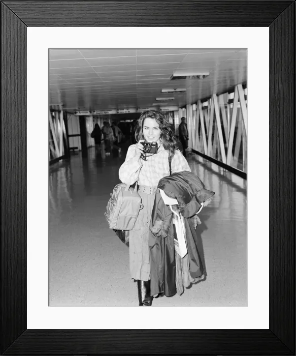 Framed Print : Koo Stark, Actress at London Heathrow Airport, Thursday 22nd December 1983