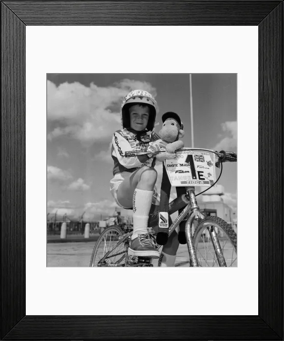 Framed Print : David Maw, 8 years old, BMX cycle champion. He has recently become World Champion for Framed Print : David Maw, 8 years old, BMX cycle champion. He has recently become World Champion for