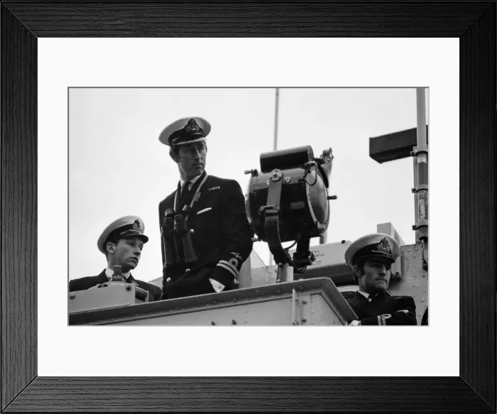 Framed Print : HRH Prince Charles on board HMS Bronington. HMS Bronington docks at Tower Pier in