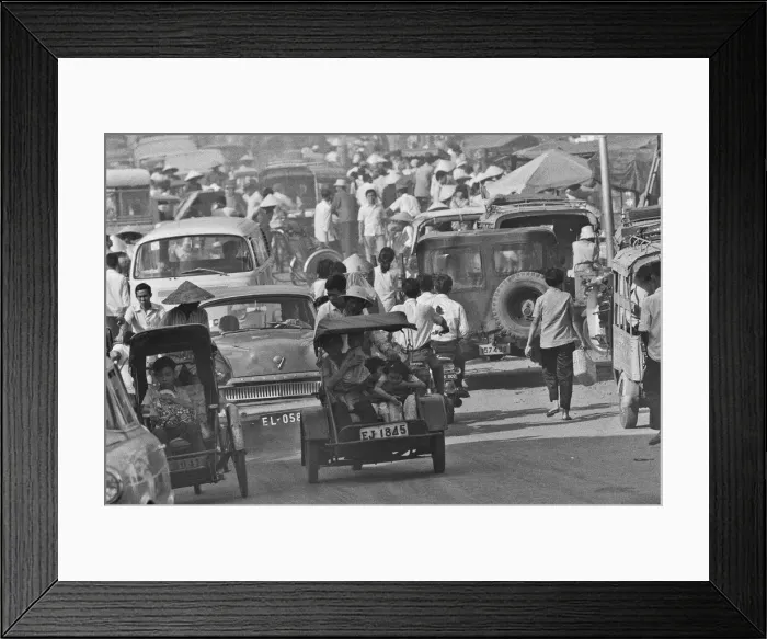 Framed Print : As Tet the Vietnamese New Year gets closer, it seems that the whole population of Saigon Framed Print : As Tet the Vietnamese New Year gets closer, it seems that the whole population of Saigon