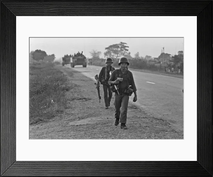 Framed Print : Soldiers of the South Vietnamese army advance on Viet Cong positions in Trang Bang just Framed Print : Soldiers of the South Vietnamese army advance on Viet Cong positions in Trang Bang just