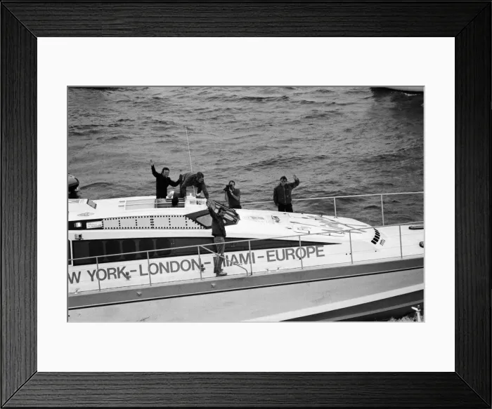 Framed Print : Richard Bransons powerboat, Virgin Atlantic Challenger breaks the trans-Atlantic sea Framed Print : Richard Bransons powerboat, Virgin Atlantic Challenger breaks the trans-Atlantic sea