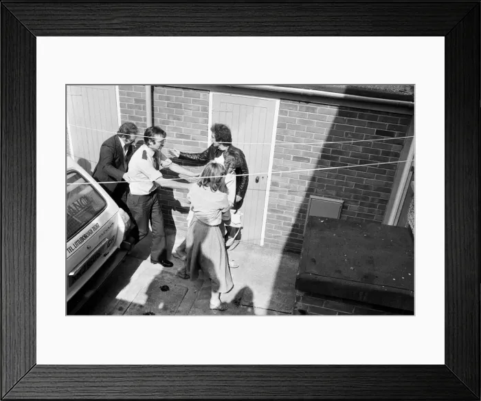 Framed Print : The parents of Louise Brown, the worlds first baby born by IVF
