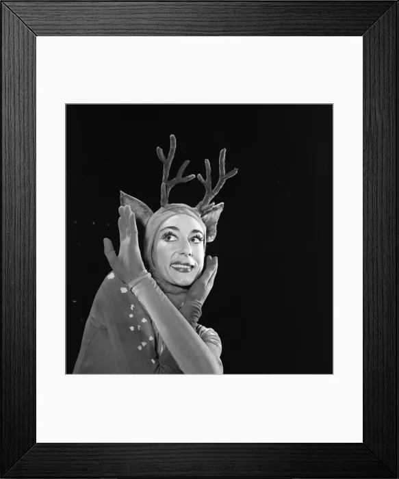 Framed Print : Dancer Gillian Lynne is playing two roles in the pantomime Cinderella at The Adelphi Framed Print : Dancer Gillian Lynne is playing two roles in the pantomime Cinderella at The Adelphi