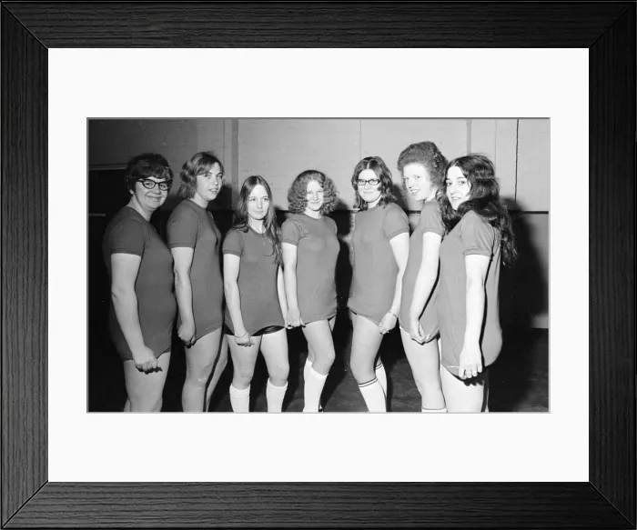 Framed Print : Knickerless Wonders 5 a side Women football team, Teesside, Circa 1973