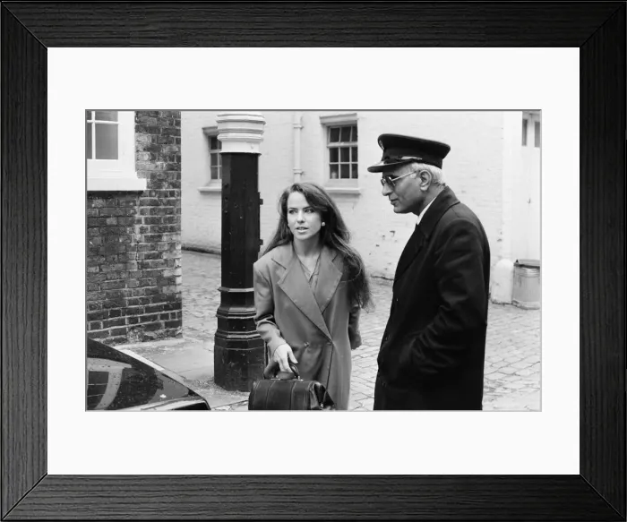 Framed Print : Koo Stark outside her Belgravia flat this afternoon, Wednesday 19th March 1986 Framed Print : Koo Stark outside her Belgravia flat this afternoon, Wednesday 19th March 1986