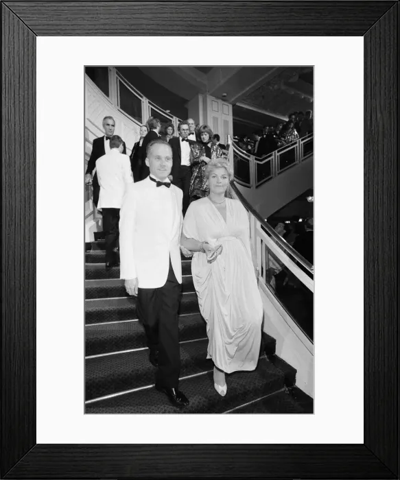 Framed Print : Mirror British Music Video Awards, London, Tuesday 6th October 1987 Framed Print : Mirror British Music Video Awards, London, Tuesday 6th October 1987