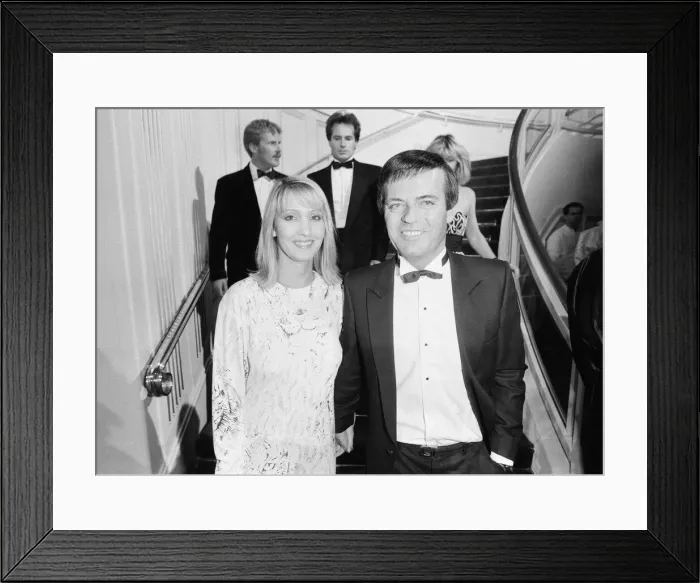 Framed Print : Mirror British Music Video Awards, London, Tuesday 6th October 1987 Framed Print : Mirror British Music Video Awards, London, Tuesday 6th October 1987