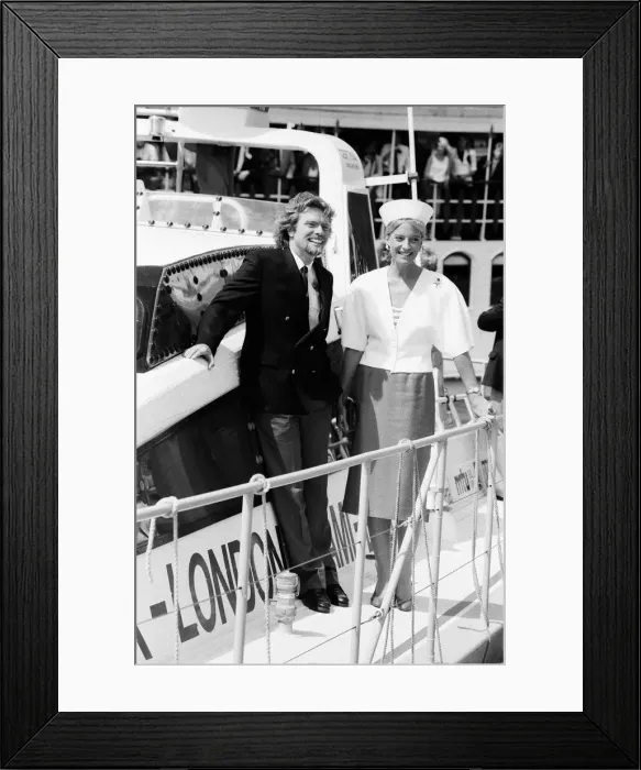 Framed Print : Record-breaking ocean racer Richard Branson powers his Framed Print : Record-breaking ocean racer Richard Branson powers his