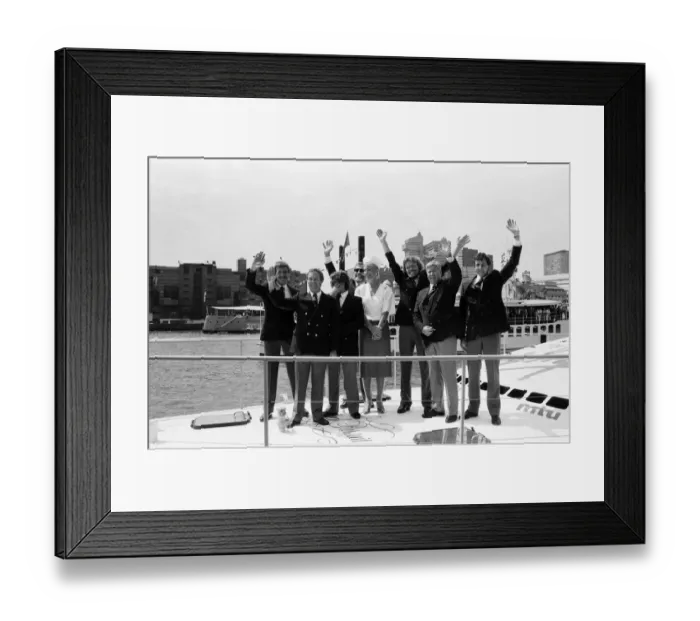 Framed Print : Record-breaking ocean racer Richard Branson powers his
