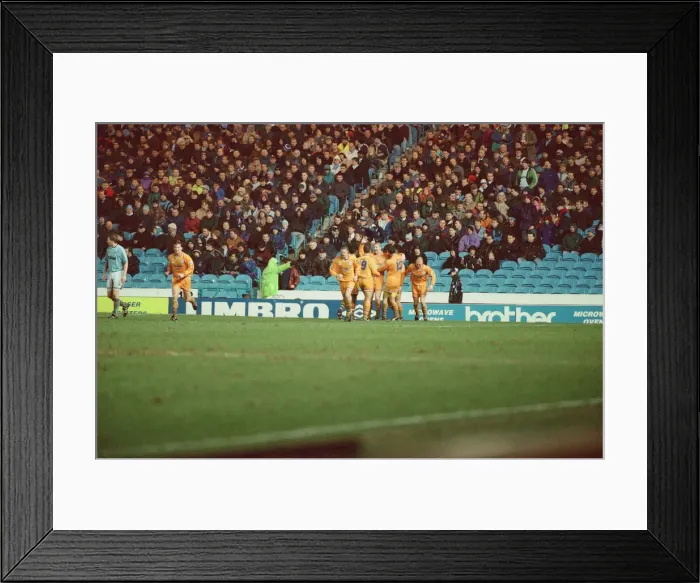 Framed Print : Manchester City verses Leicester City, at Maine Road, Manchester, United Kingdom Framed Print : Manchester City verses Leicester City, at Maine Road, Manchester, United Kingdom