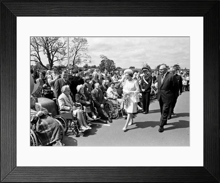 Framed Print : Queen Elizabeth II visits Walsgrave Hospital, Coventry. 30th June 1970 Framed Print : Queen Elizabeth II visits Walsgrave Hospital, Coventry. 30th June 1970