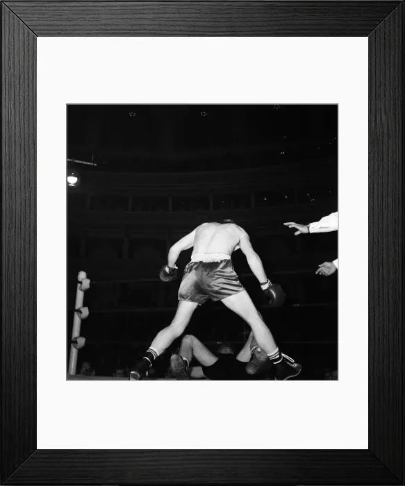 Framed Print : Boxing at The Royal Albert Hall. Liverpools Pat Dwyer (standing Framed Print : Boxing at The Royal Albert Hall. Liverpools Pat Dwyer (standing