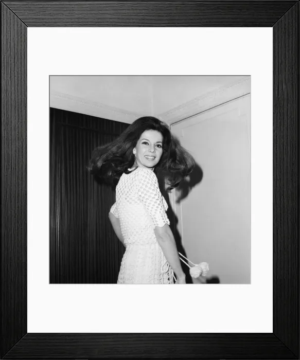 Framed Print : Abbe Lane, American singer and actress, in the UK to star in her own one hour programme Framed Print : Abbe Lane, American singer and actress, in the UK to star in her own one hour programme