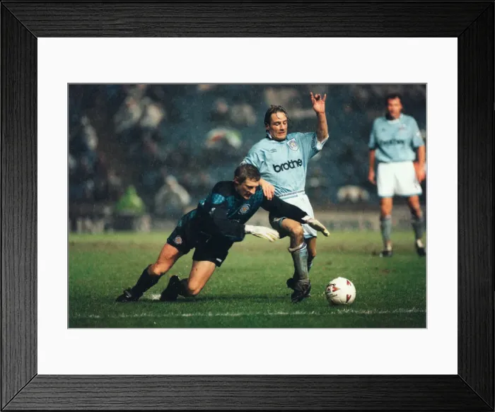 Framed Print : Manchester City verses Leicester City, at Maine Road, Manchester, United Kingdom Framed Print : Manchester City verses Leicester City, at Maine Road, Manchester, United Kingdom