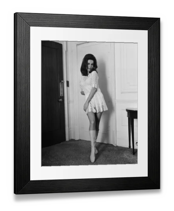 Framed Print : Abbe Lane, American singer and actress, in the UK to star in her own one hour programme
