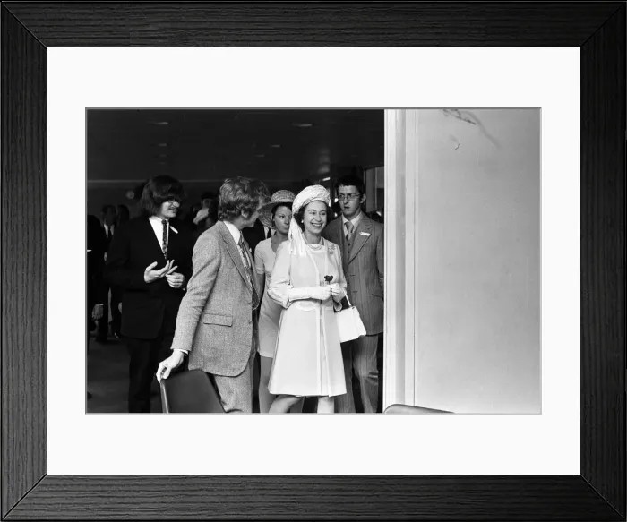 Framed Print : Queen Elizabeth II visits Coventry University. 30th June 1970 Framed Print : Queen Elizabeth II visits Coventry University. 30th June 1970
