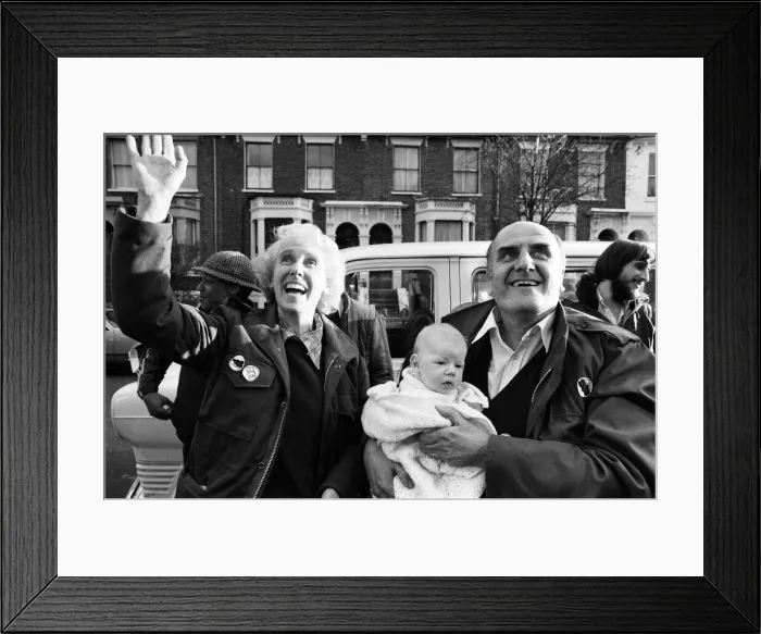 Framed Print : The arrival of the British hostages from Iran at London Airport following the Iran