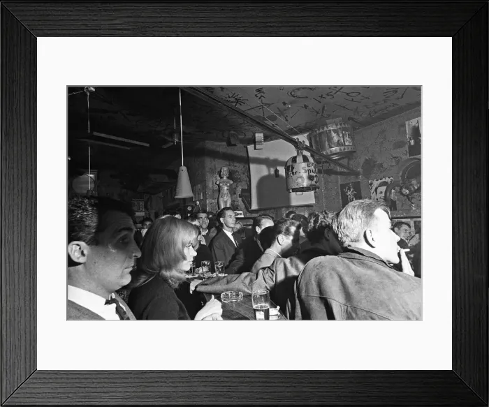 Framed Print : Berliners enjoying a night out at the Old Eden Saloon off of Damaschke Strasse, Berlin Framed Print : Berliners enjoying a night out at the Old Eden Saloon off of Damaschke Strasse, Berlin