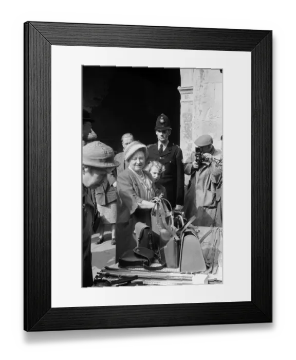 Framed Print : The Royal family at the Badminton Horse Trials. Pictured Framed Print : The Royal family at the Badminton Horse Trials. Pictured