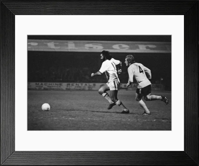 Framed Print : George Best, former Manchester United player, playing in his first match for Fourth Framed Print : George Best, former Manchester United player, playing in his first match for Fourth