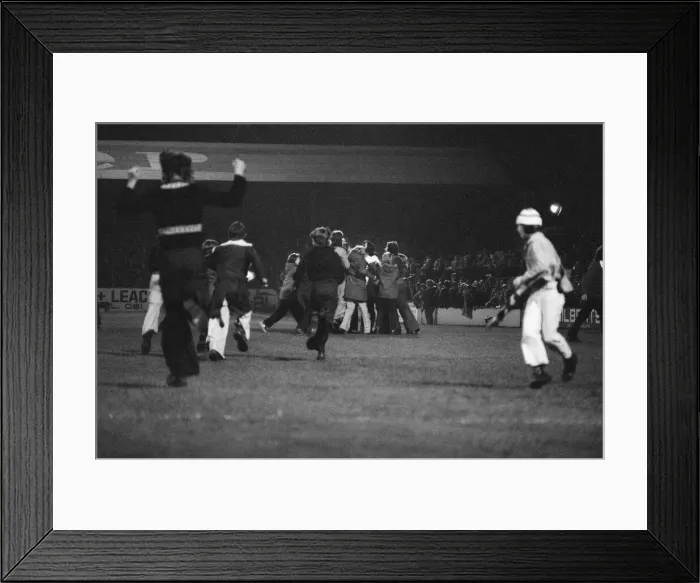Framed Print : George Best, former Manchester United player, playing in his first match for Fourth Framed Print : George Best, former Manchester United player, playing in his first match for Fourth