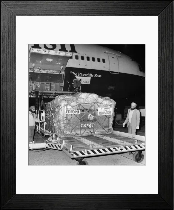 Framed Print : Speedbird 9401, the Daily Mirror Mercy Flight is loaded up with 30 tonnes of food Framed Print : Speedbird 9401, the Daily Mirror Mercy Flight is loaded up with 30 tonnes of food