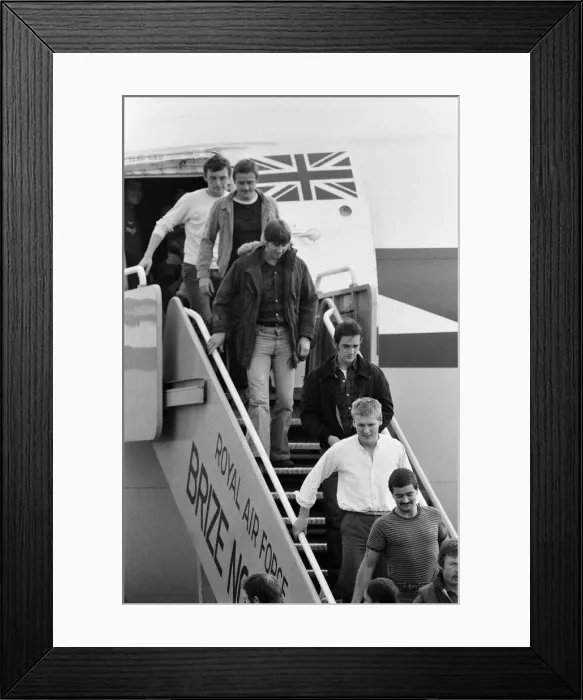 Framed Print : The Falklands Governor and the Royal Marines captured during the Argentinian Framed Print : The Falklands Governor and the Royal Marines captured during the Argentinian