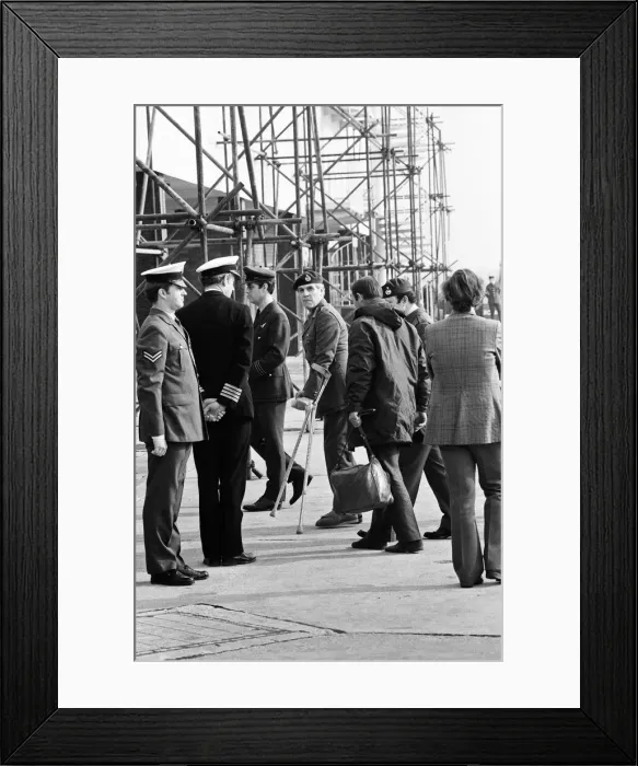 Framed Print : The Falklands Governor and the Royal Marines captured during the Argentinian Framed Print : The Falklands Governor and the Royal Marines captured during the Argentinian