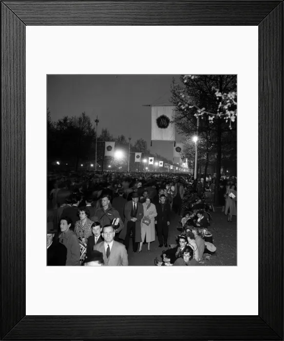 Framed Print : Crowds waiting for the wedding the following day of Princess Margaret Framed Print : Crowds waiting for the wedding the following day of Princess Margaret