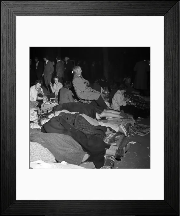 Framed Print : Crowds waiting for the wedding the following day of Princess Margaret Framed Print : Crowds waiting for the wedding the following day of Princess Margaret