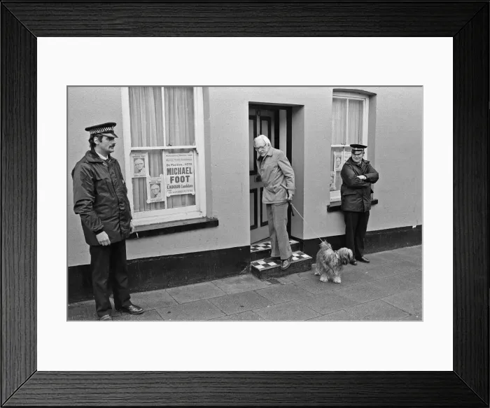 Framed Print : Labour Party Leader Michael Foot walks his dog Dizzie in Tredegar, Gwent Framed Print : Labour Party Leader Michael Foot walks his dog Dizzie in Tredegar, Gwent