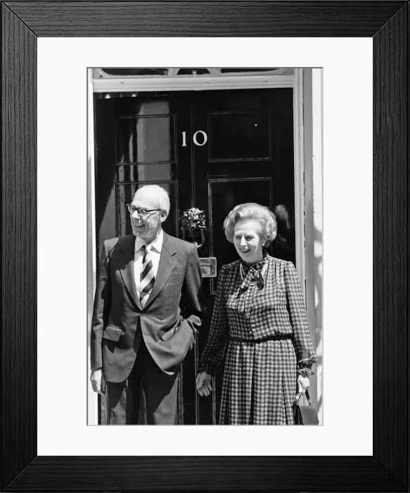 Framed Print : Prime Minister Margaret Thatcher and husband Denis on the steps of 10 Downing Street Framed Print : Prime Minister Margaret Thatcher and husband Denis on the steps of 10 Downing Street