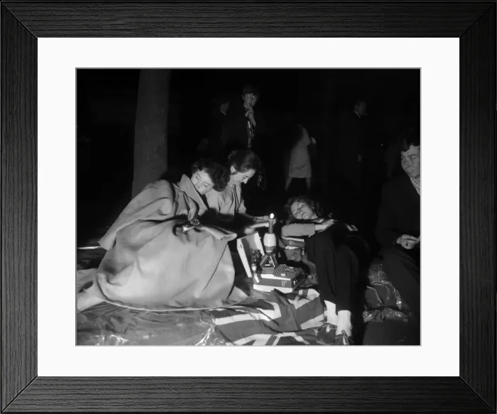 Framed Print : Crowds waiting for the wedding the following day of Princess Margaret Framed Print : Crowds waiting for the wedding the following day of Princess Margaret
