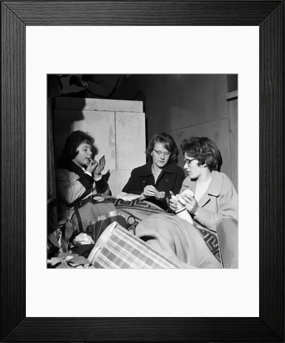 Framed Print : Crowds waiting for the wedding the following day of Princess Margaret Framed Print : Crowds waiting for the wedding the following day of Princess Margaret
